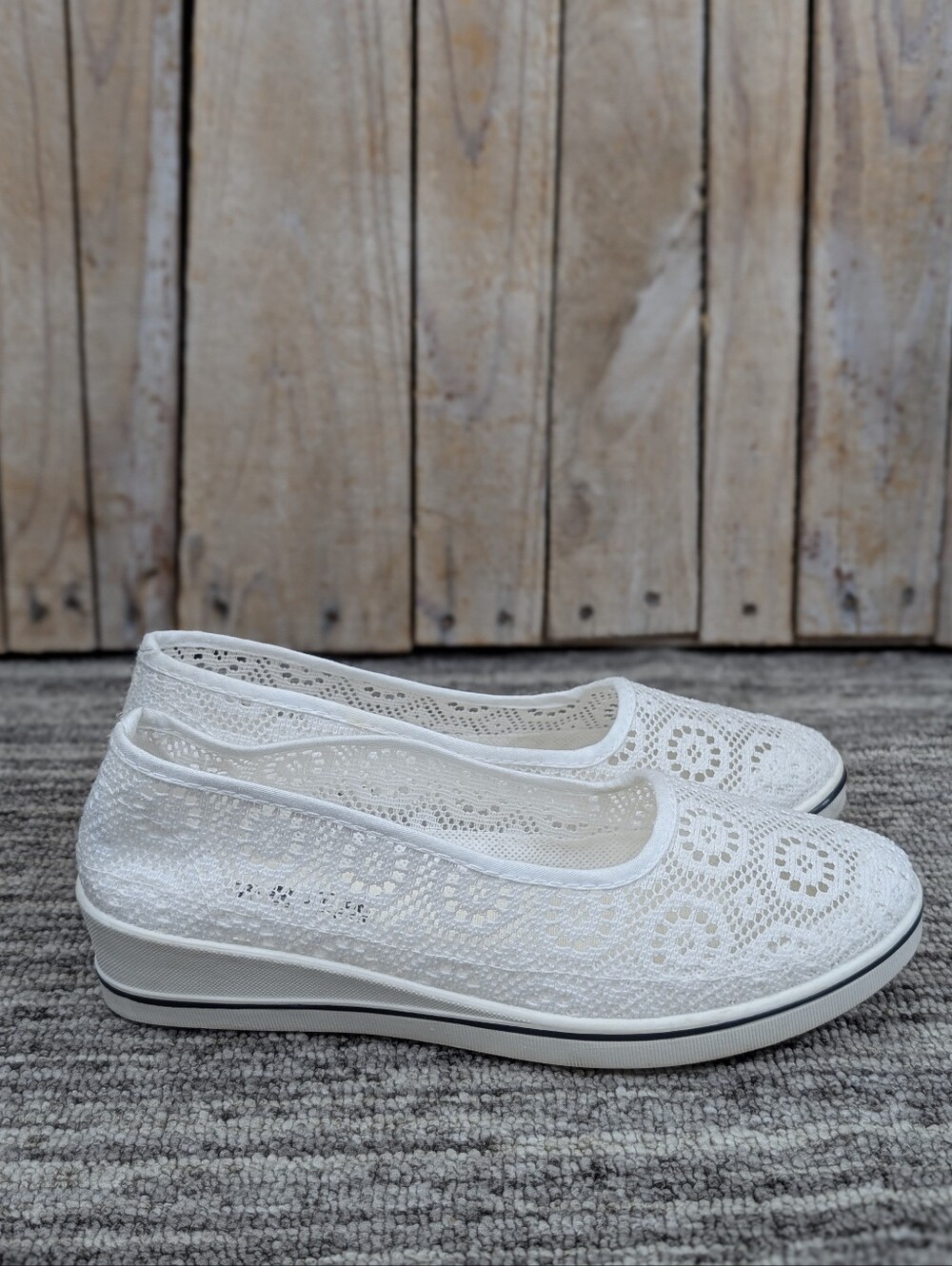 Qiluhuanquiu: Lace Slip on Wedges - White - Size 39 EUR/8 US Women